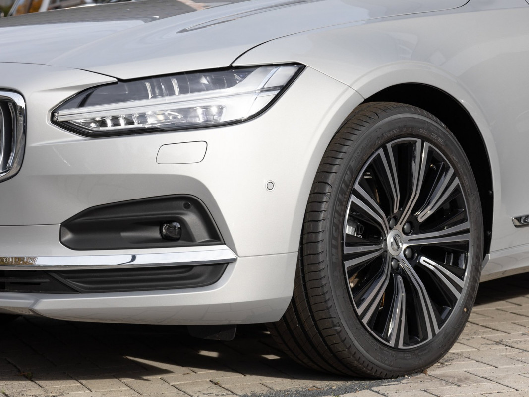 Volvo V90 B4 (D) - Kombi - Grau - Tageszulassung - Bild 6