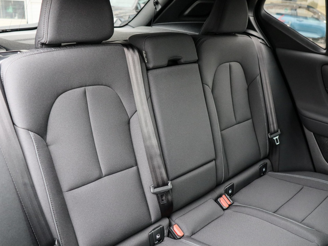 Volvo XC40 Recharge Pure Electric 2WD - SUV/Off-road - Blau - Gebrauchtwagen - Bild 5