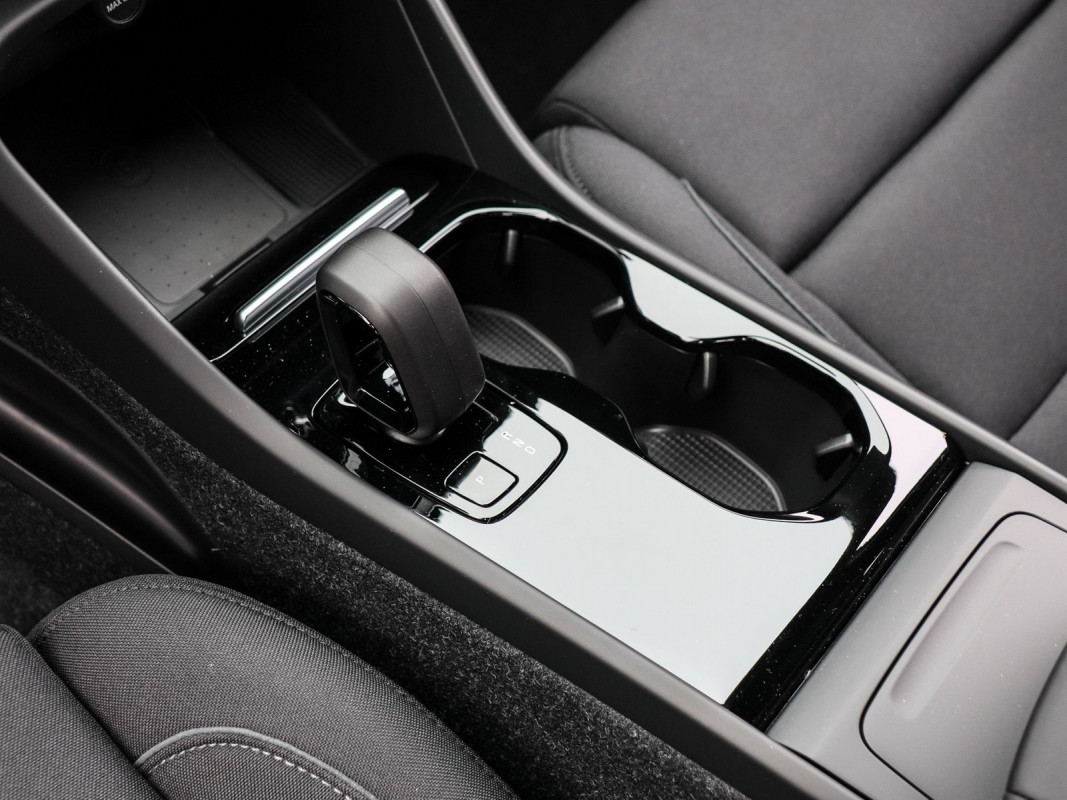 Volvo XC40 Recharge Pure Electric 2WD - SUV/Off-road - Blau - Gebrauchtwagen - Bild 11