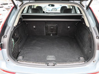 Volvo XC60 B5 - SUV/Off-road - Grau - Gebrauchtwagen - Bild 12
