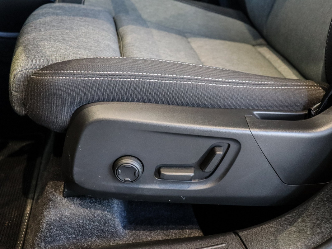 Volvo XC40 B4 (B) - SUV/Off-road - Grün - Gebrauchtwagen - Bild 14