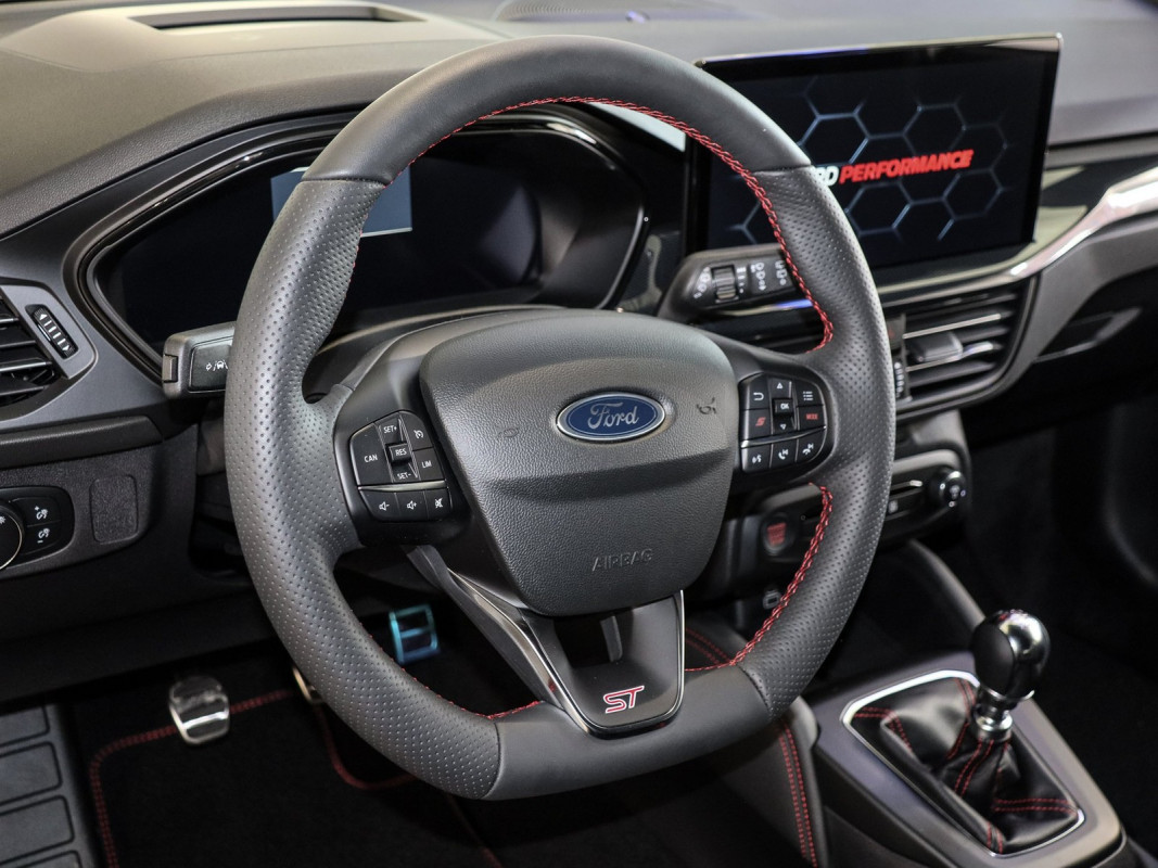 Ford Focus 5-türer - Limousine - Weiss - Neuwagen - Bild 8