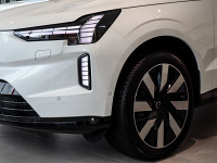 Volvo EX90 Twin Performance AWD - SUV/Off-road - Weiss - Gebrauchtwagen - Bild 6