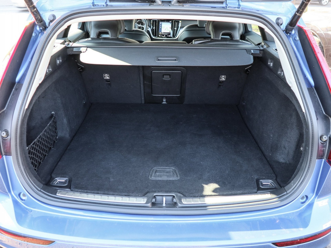 Volvo V60 Kombi T6 - Kombi - Blau - Gebrauchtwagen - Bild 12