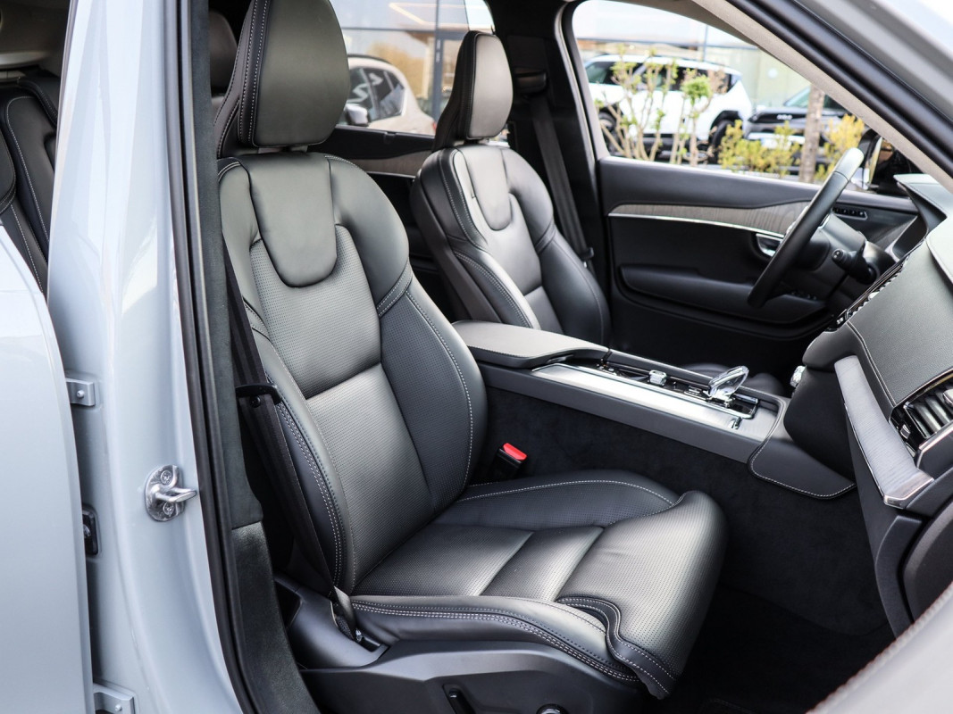 Volvo XC90 T8 AWD Recharge - SUV/Off-road - Grau - Gebrauchtwagen - Bild 7