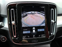 Volvo XC40 B4 Momentum Pro - SUV/Off-road - Schwarz - Gebrauchtwagen - Bild 13