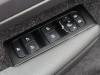 Volvo XC40 B4 Momentum Pro - SUV/Off-road - Schwarz - Gebrauchtwagen - Bild 15