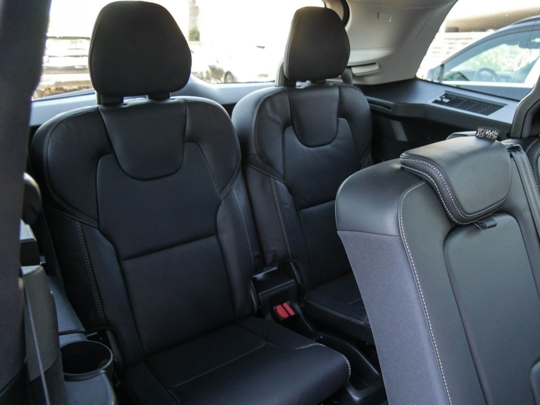 Volvo XC90 - SUV/Off-road - Schwarz - Gebrauchtwagen - Bild 10
