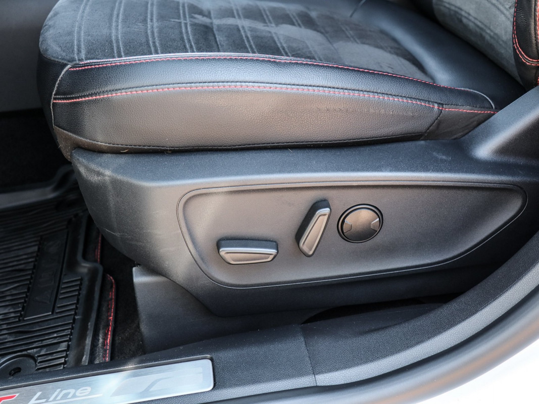 Ford Kuga - SUV/Off-road - Weiss - Gebrauchtwagen - Bild 15