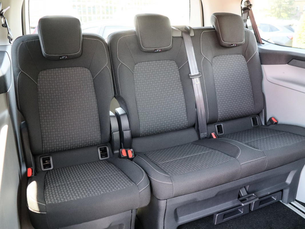 Ford Tourneo Custom Bus - Van/Minibus - Schwarz - Neuwagen - Bild 15