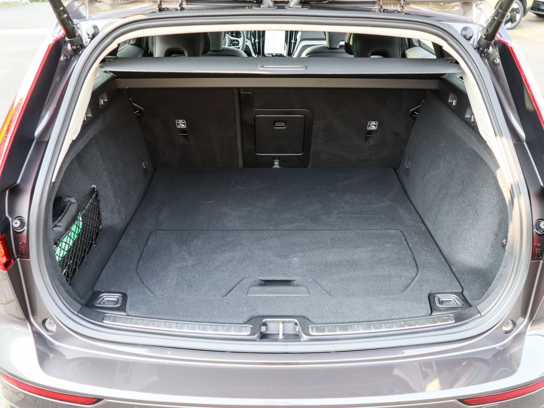Volvo V60 T6 Recharge - Kombi - Grau - Gebrauchtwagen - Bild 12