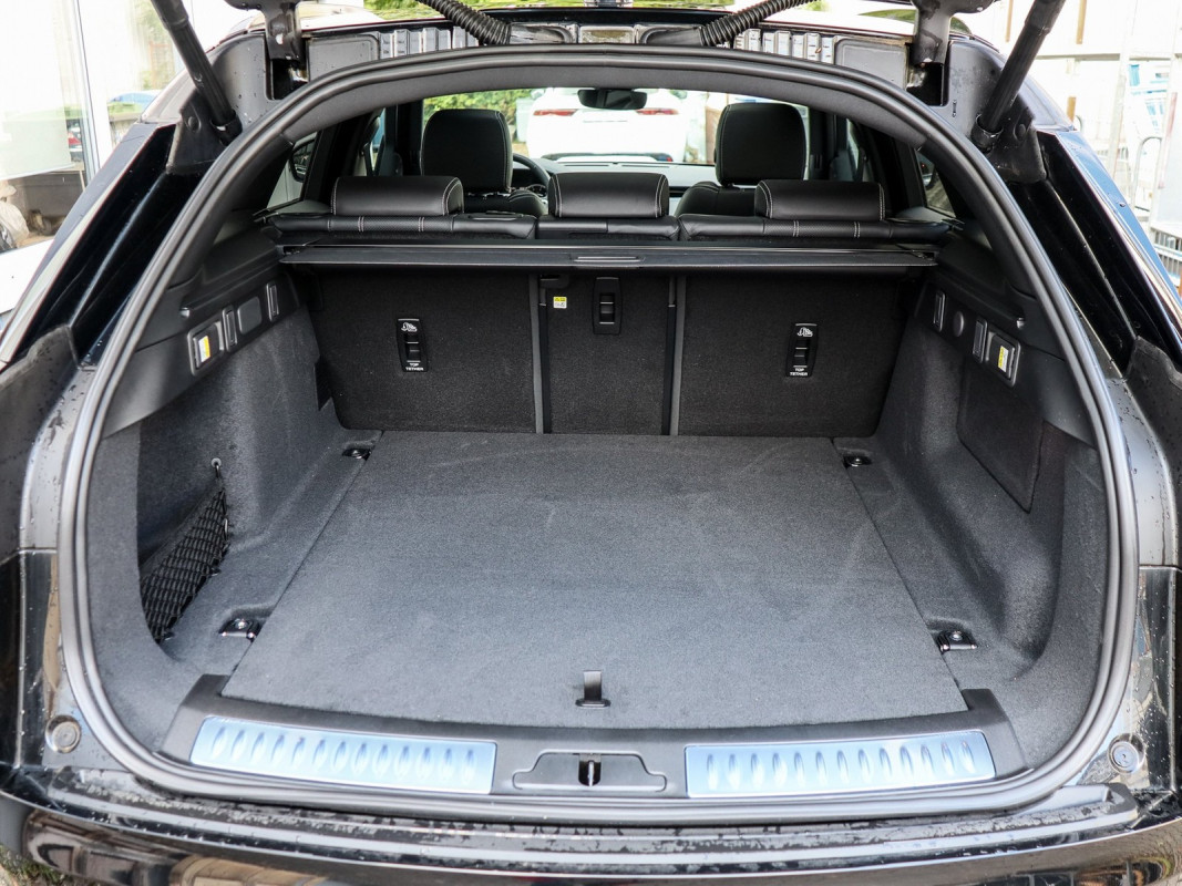 Land Rover Range Rover Velar - SUV/Off-road - Schwarz - Gebrauchtwagen - Bild 11