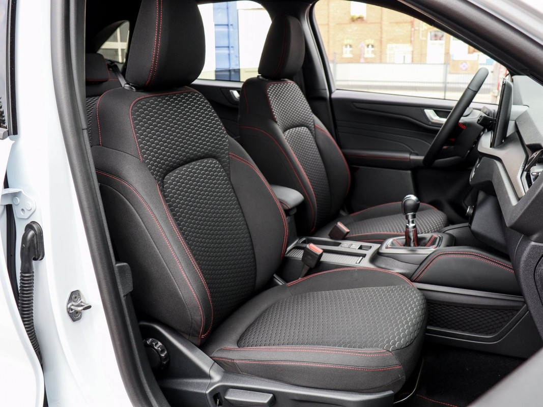 Ford Kuga - SUV/Off-road - Weiss - Gebrauchtwagen - Bild 7