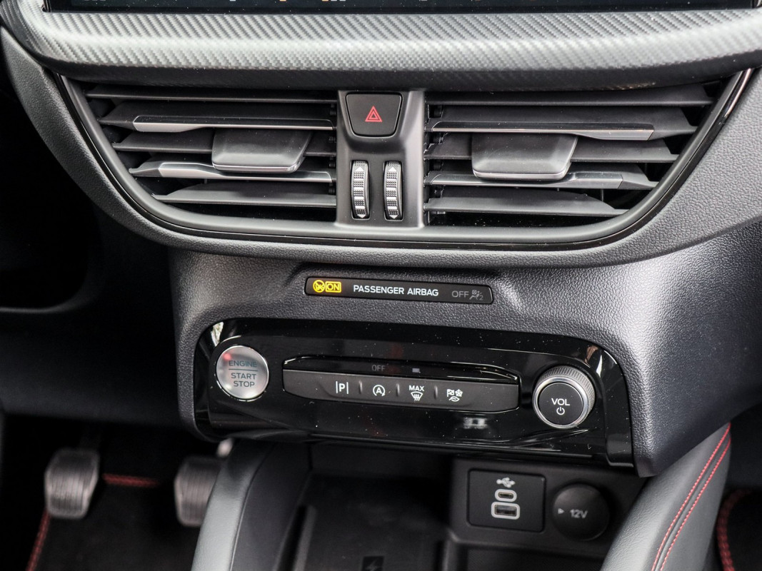 Ford Kuga - SUV/Off-road - Weiss - Gebrauchtwagen - Bild 10