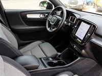 Volvo XC40 B3 (B) - SUV/Off-road - Schwarz - Gebrauchtwagen - Bild 3