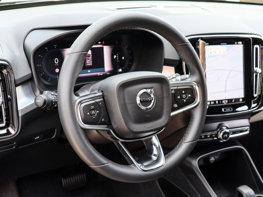 Volvo XC40 B3 (B) - SUV/Off-road - Schwarz - Gebrauchtwagen - Bild 10