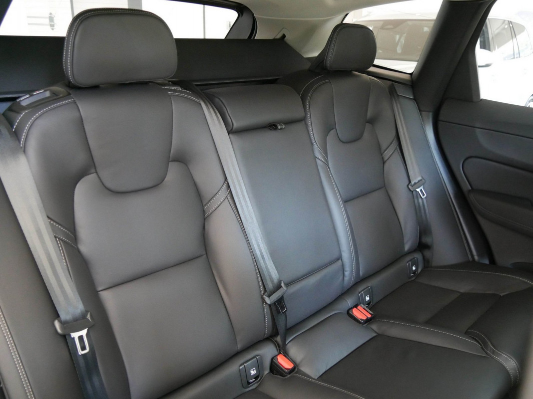 Volvo XC60 - SUV/Off-road - Silber - Gebrauchtwagen - Bild 5