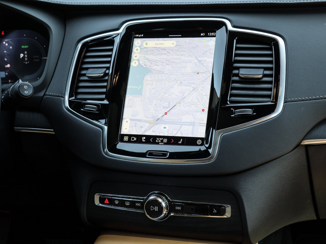 Volvo XC90 T8 AWD - SUV/Off-road - Schwarz - Gebrauchtwagen - Bild 9
