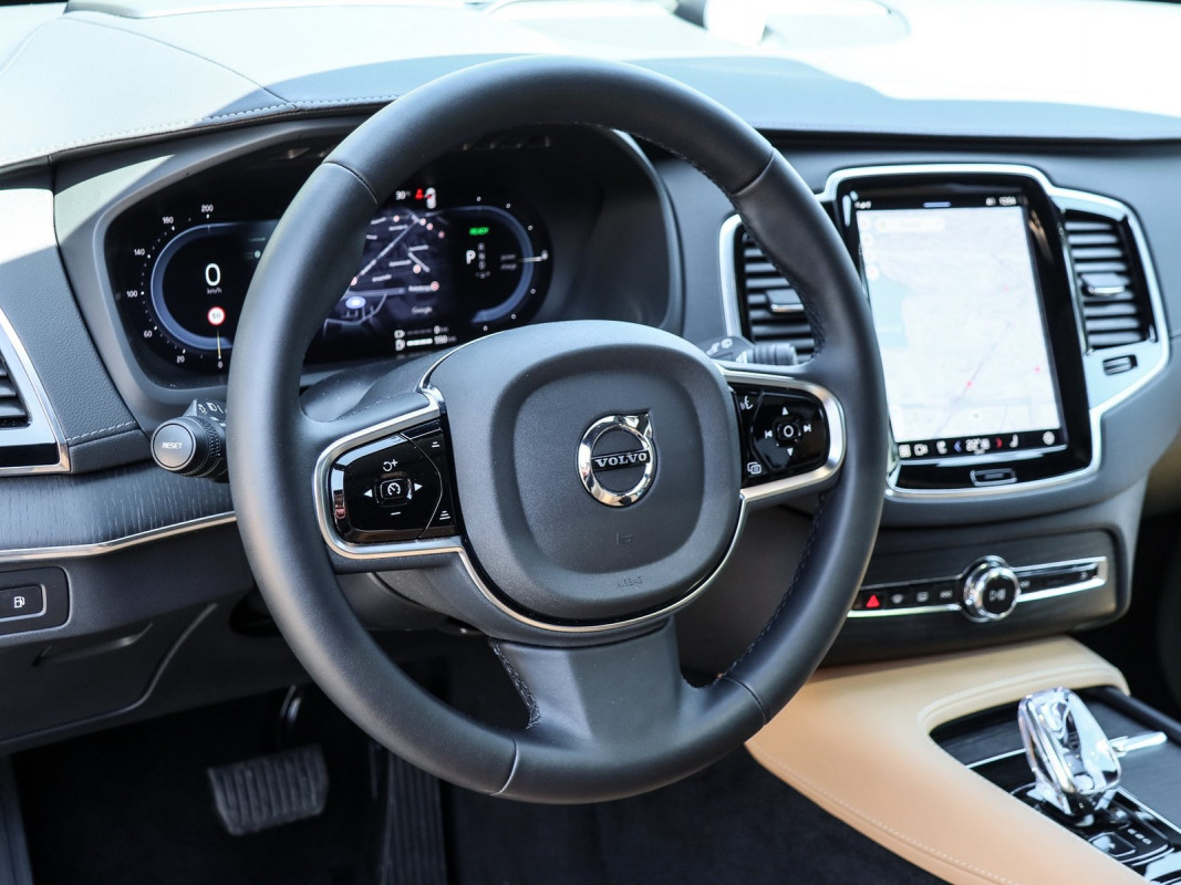 Volvo XC90 T8 AWD - SUV/Off-road - Schwarz - Gebrauchtwagen - Bild 10