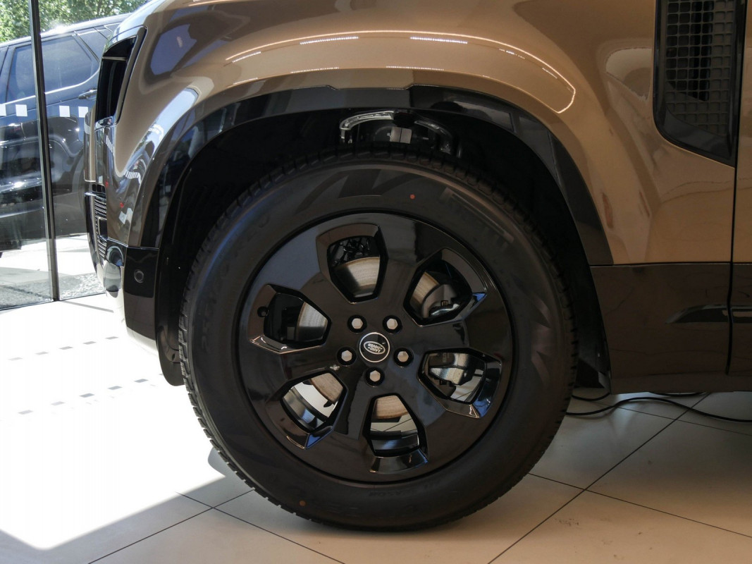 Land Rover Defender 110 D200 X-Dynamic SE - SUV/Off-road - Braun - Neuwagen - Bild 9