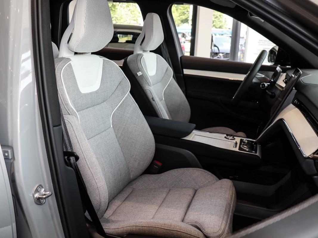 Volvo EX90 - SUV/Off-road - Grau - Gebrauchtwagen - Bild 7