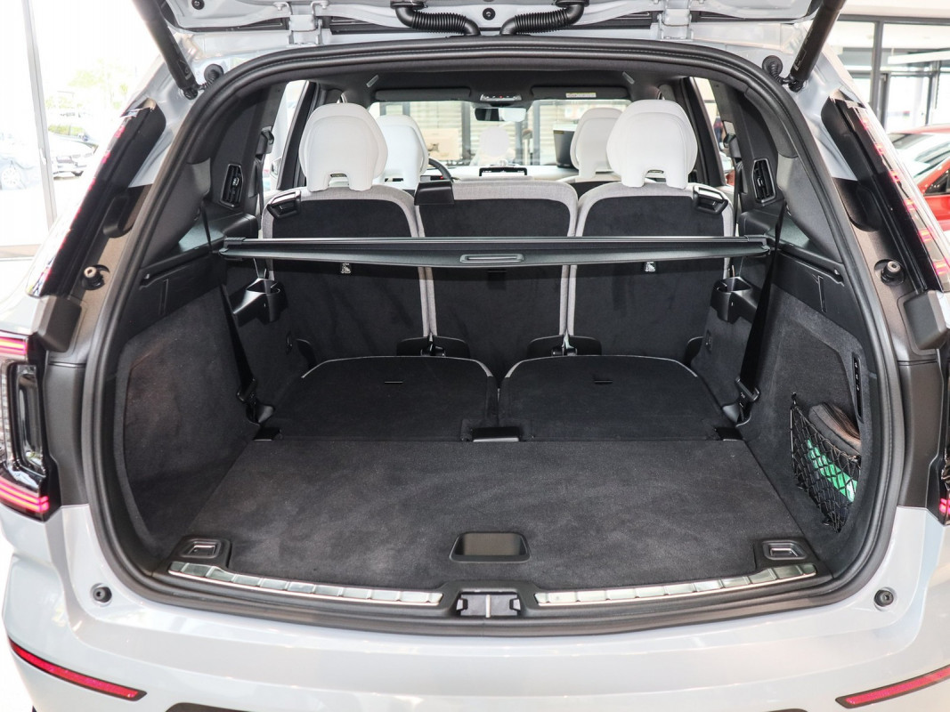 Volvo EX90 - SUV/Off-road - Grau - Gebrauchtwagen - Bild 11