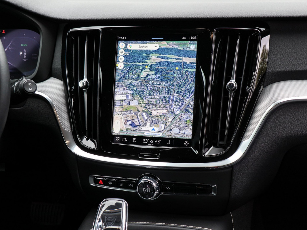 Volvo V60 T6 Recharge AWD - Kombi - Weiss - Gebrauchtwagen - Bild 9
