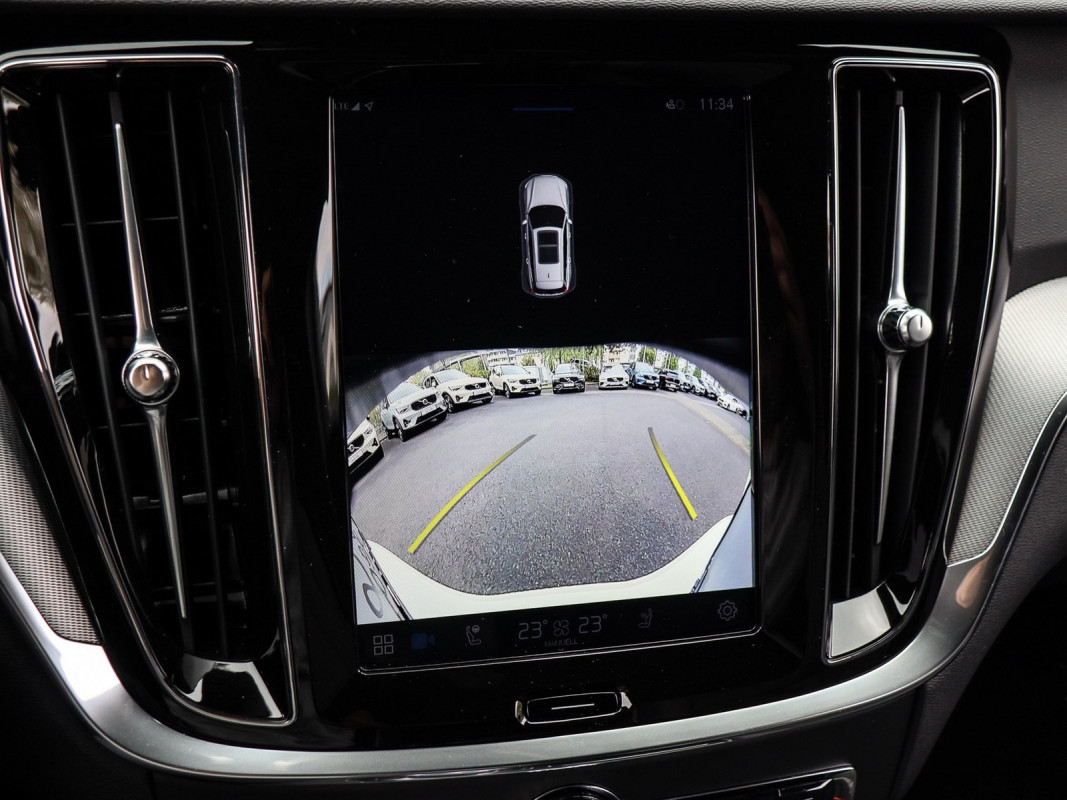 Volvo V60 T6 Recharge AWD - Kombi - Weiss - Gebrauchtwagen - Bild 13