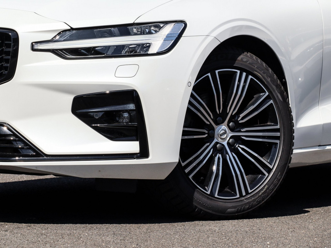 Volvo V60 B4 (B) - Kombi - Weiss - Gebrauchtwagen - Bild 6