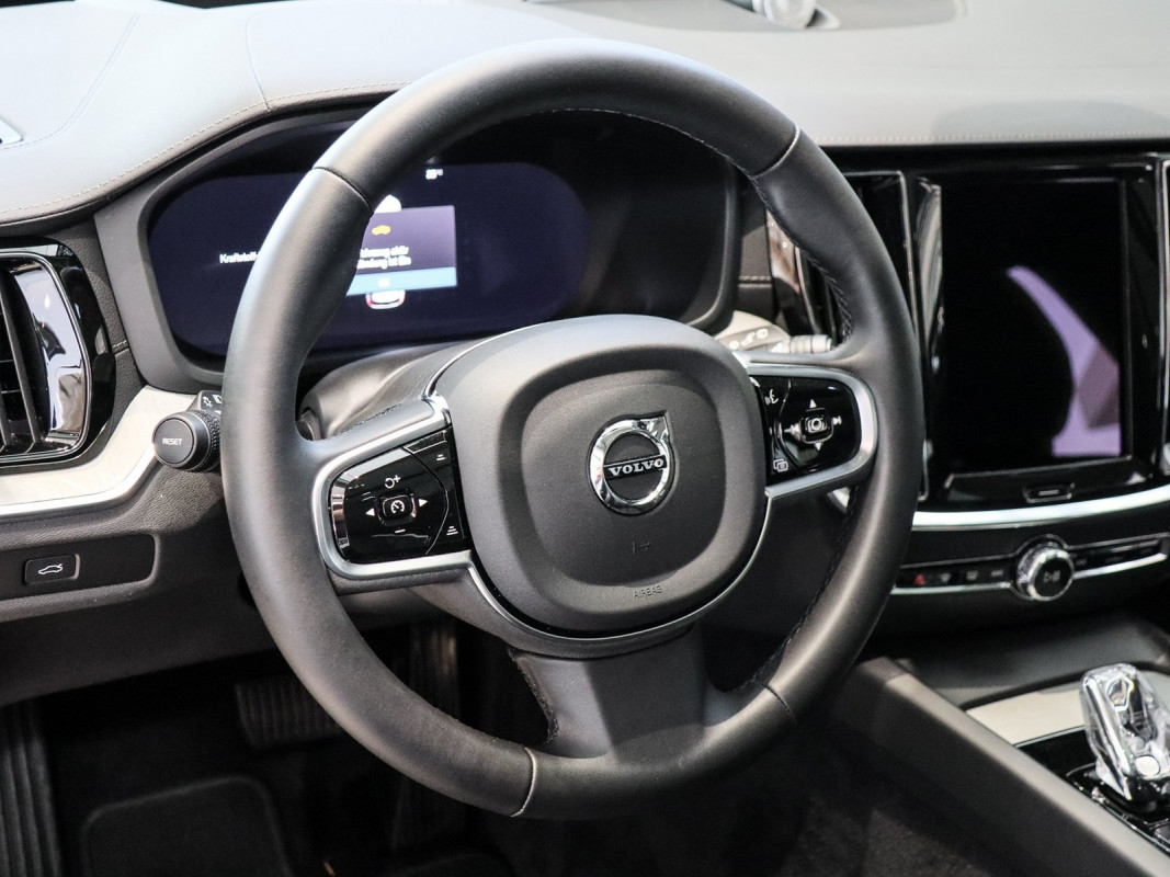 Volvo V60 Cross Country B5 (B) AWD - Kombi - Weiss - Gebrauchtwagen - Bild 9