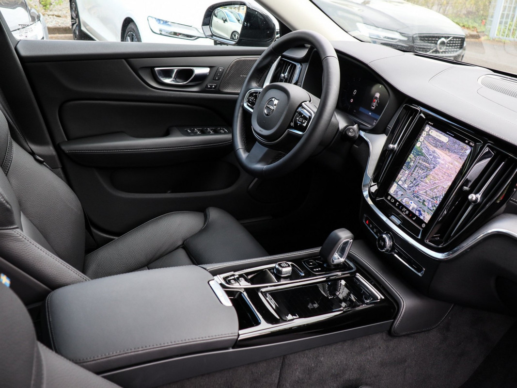 Volvo V60 T6 AWD - Kombi - Blau - Gebrauchtwagen - Bild 3