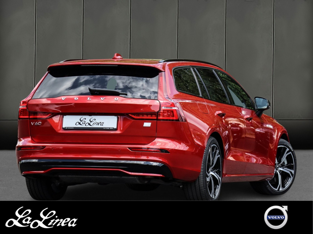 Volvo V60 T6 AWD - Kombi - Rot - Gebrauchtwagen - Bild 2