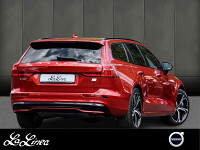 Volvo V60 T6 AWD - Kombi - Rot - Gebrauchtwagen - Bild 2