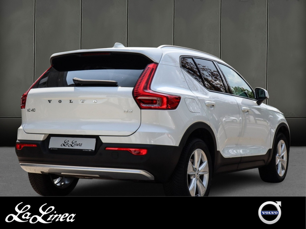 Volvo XC40 B3 (B) - SUV/Off-road - Weiss - Gebrauchtwagen - Bild 2