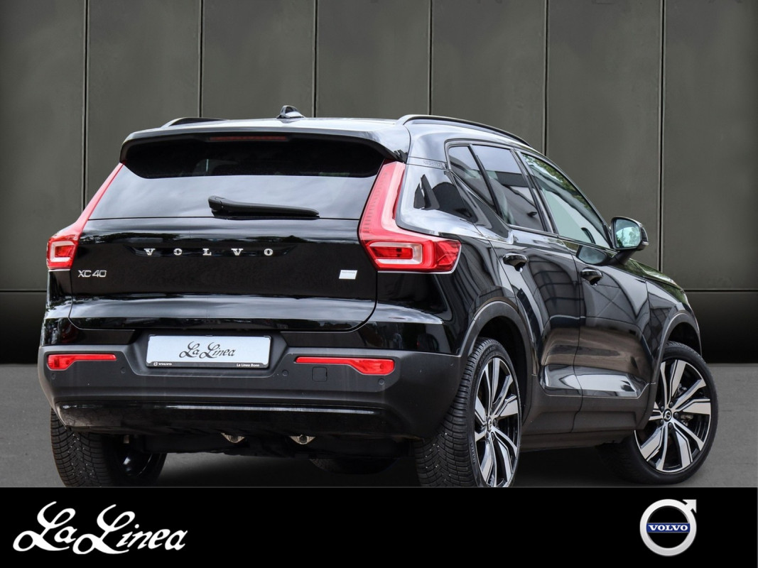 Volvo XC40 Recharge - SUV/Off-road - Schwarz - Gebrauchtwagen - Bild 2