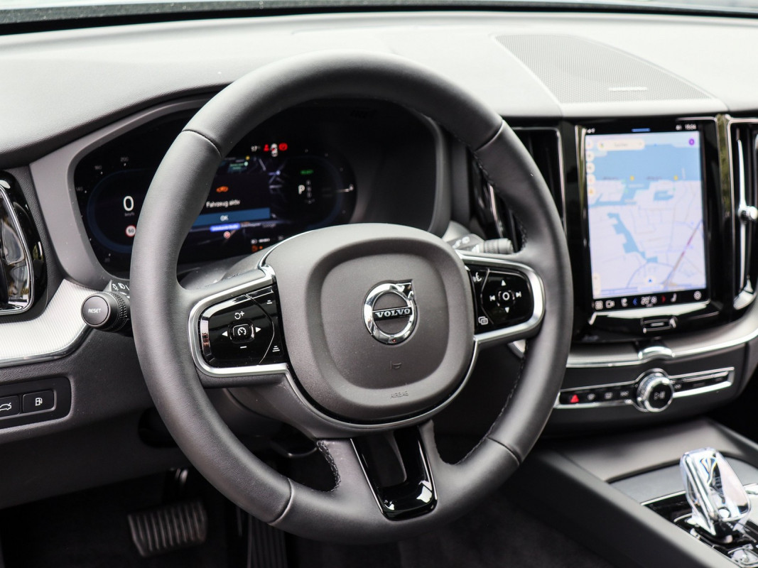 Volvo XC60 T6 Recharge - SUV/Off-road - Grau - Gebrauchtwagen - Bild 10