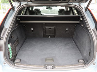 Volvo XC60 T6 Recharge - SUV/Off-road - Grau - Gebrauchtwagen - Bild 12