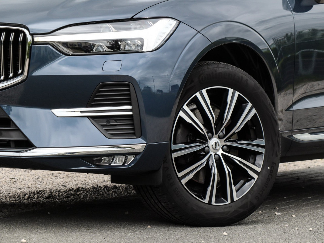 Volvo XC60 B4 Diesel - SUV/Off-road - Blau - Gebrauchtwagen - Bild 6