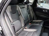 Volvo XC60 T6 R Design - SUV/Off-road - Schwarz - Gebrauchtwagen - Bild 5