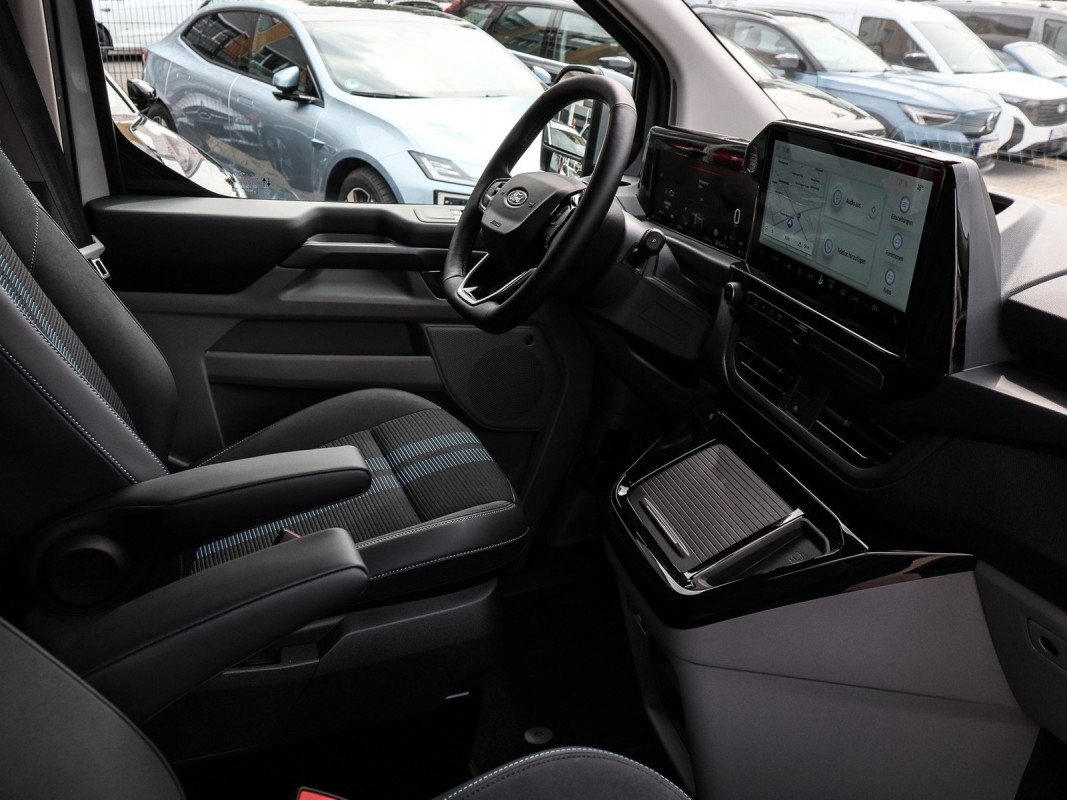 Ford Tourneo Custom Sport L1 PHEV - Van/Minibus - Grau - Gebrauchtwagen - Bild 3