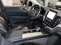 Volvo XC60 T8 AWD - SUV/Off-road - Silber - Gebrauchtwagen - Bild 3