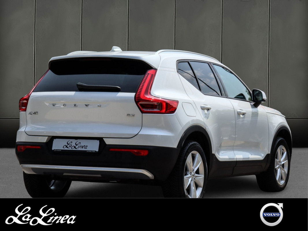 Volvo XC40 B3 (B) - SUV/Off-road - Weiss - Gebrauchtwagen - Bild 2