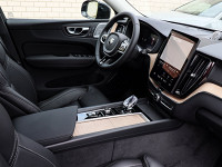 Volvo XC60 T8 Reskin Ultra Black Edition - SUV/Off-road - Silber - Gebrauchtwagen - Bild 3