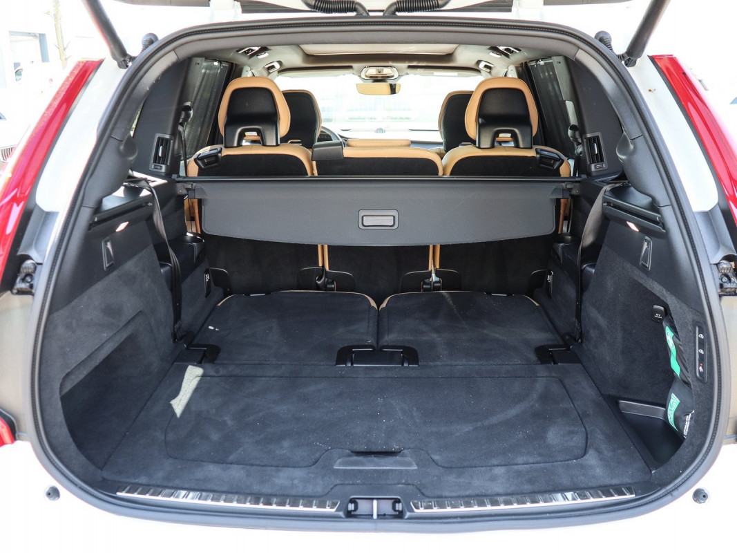 Volvo XC90 T8 AWD - SUV/Off-road - Weiss - Gebrauchtwagen - Bild 12