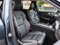 Volvo XC60 B4 Diesel AWD - SUV/Off-road - Blau - Gebrauchtwagen - Bild 7