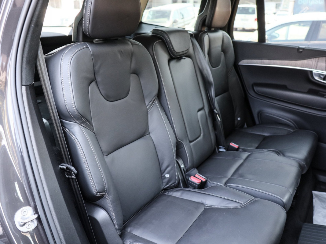 Volvo XC90 T8 Ultimate Dark - SUV/Off-road - Grau - Gebrauchtwagen - Bild 5