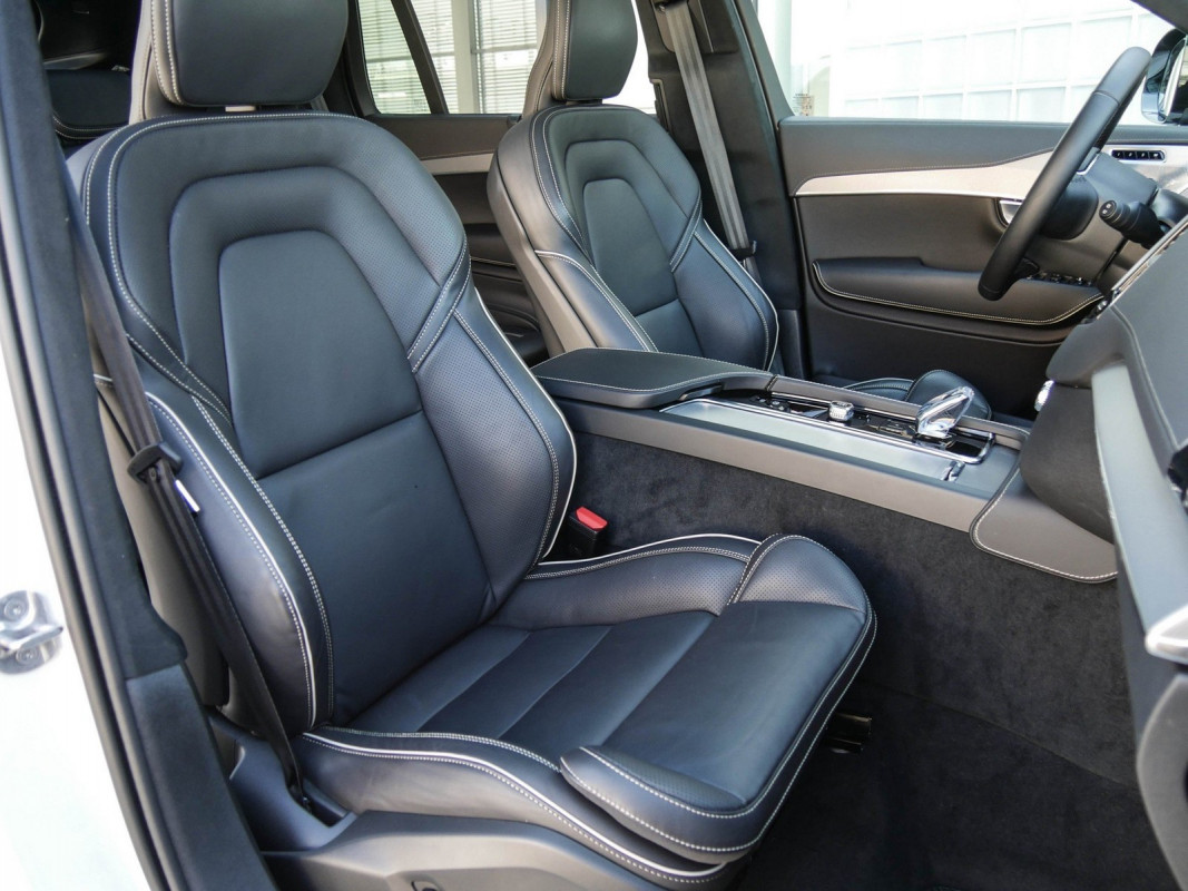 Volvo XC90 - SUV/Off-road - Weiss - Gebrauchtwagen - Bild 7