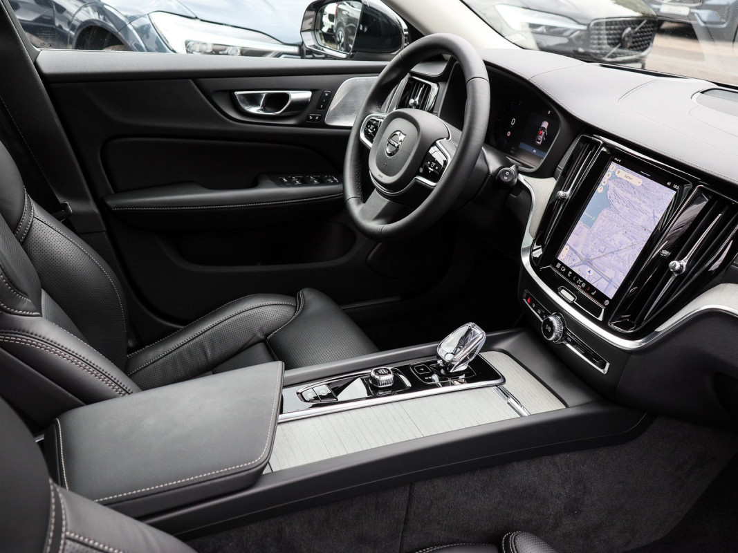 Volvo V60 B4 - Kombi - Braun - Gebrauchtwagen - Bild 3