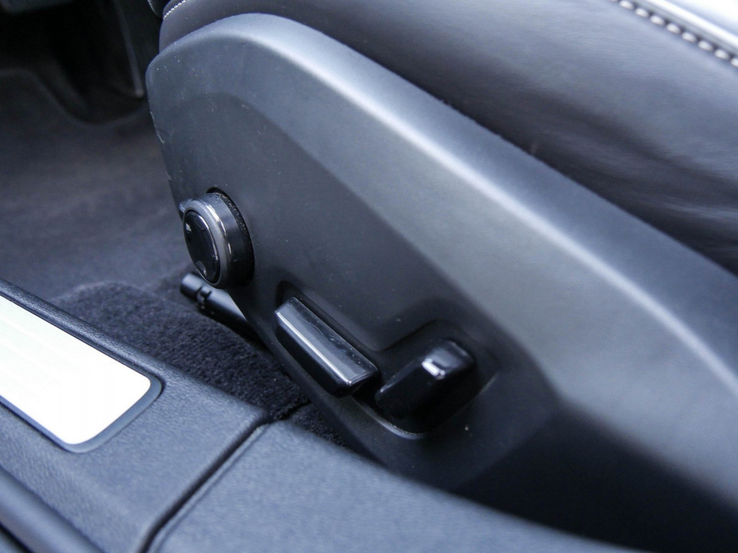 Volvo V60 Cross Country - Kombi - Blau - Gebrauchtwagen - Bild 14