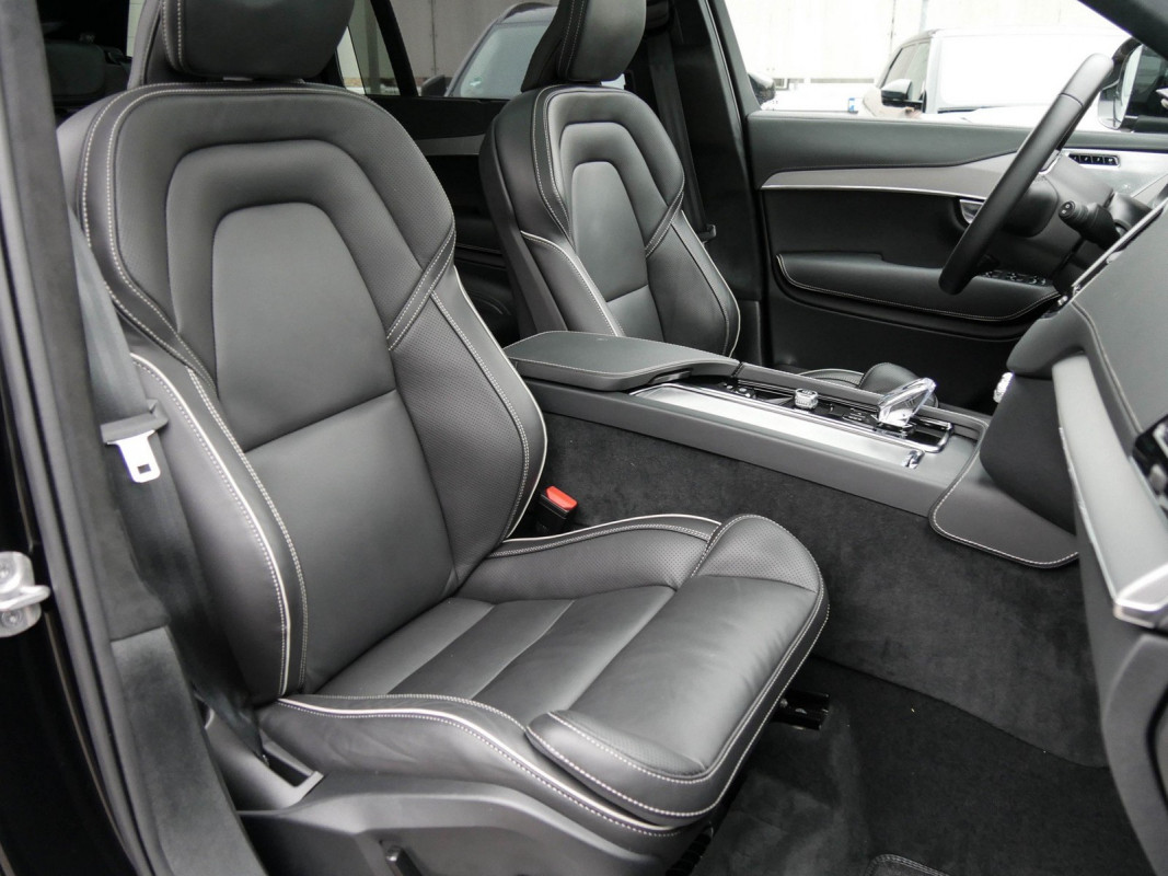 Volvo XC90 - SUV/Off-road - Schwarz - Gebrauchtwagen - Bild 7